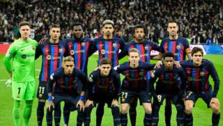 ليفاندوفسكي يقود هجوم برشلونة أمام ريال مدريد في الدوري الإسباني